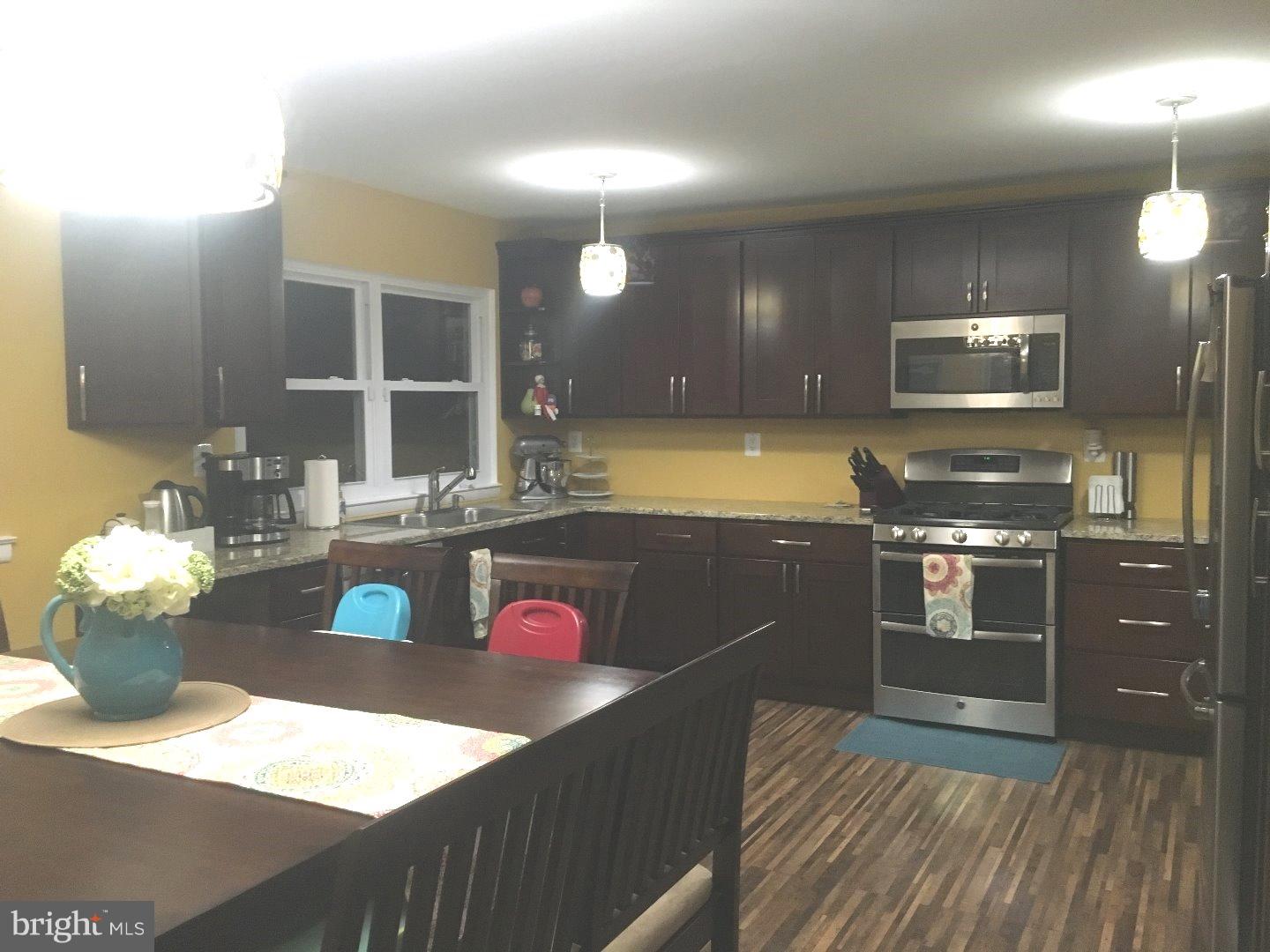 3592 Brookview Road Philadelphia, PA 19154 - Photo 6 of 23 Gallery Image 6
