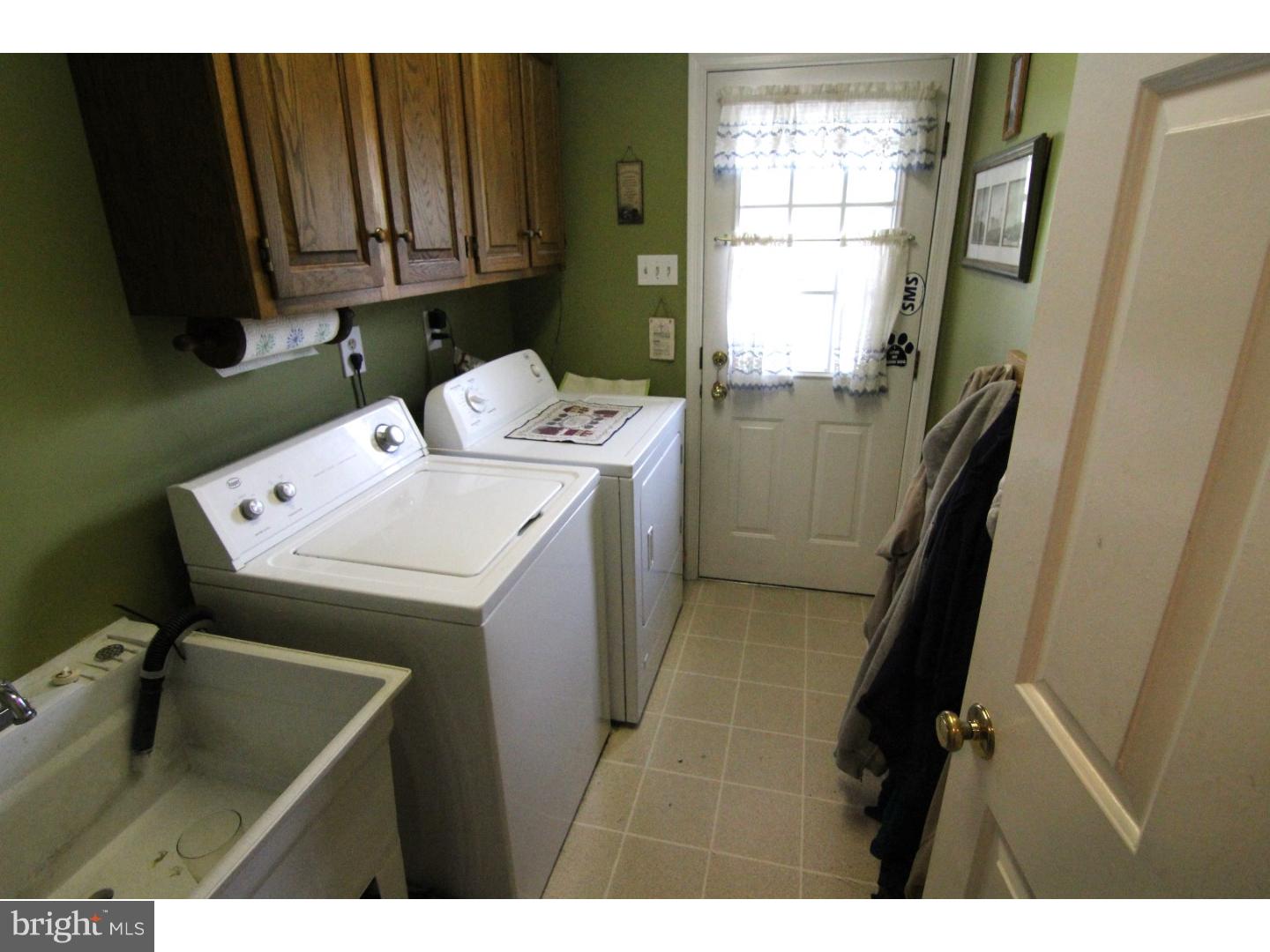 2042 Spring Valley Road Lansdale, PA 19446 - Photo 19 of 21 Gallery Image 19