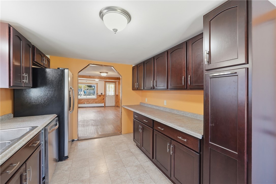 221 Curran Road Cumberland, RI 02864 - Photo 4 of 26