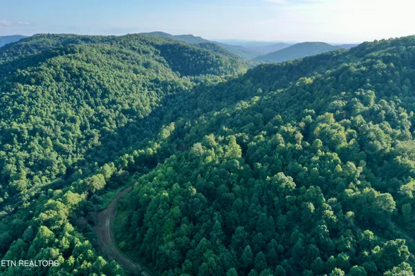 $32,000,000 | 207 Lick Fork Lane, Pioneer, TN 37847
