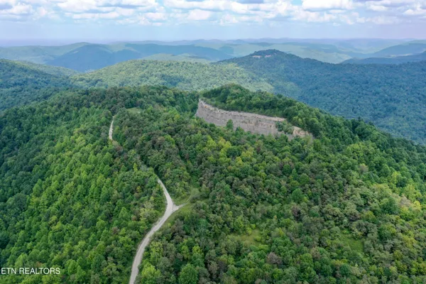 $32,000,000 | 207 Lick Fork Lane, Pioneer, TN 37847