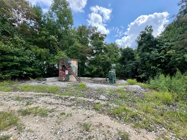 $32,000,000 | 207 Lick Fork Lane, Pioneer, TN 37847
