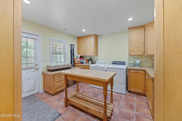 $774,900 | 40208 98th Street West, Leona Valley, CA 93551