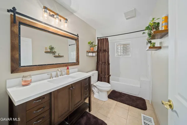 $774,900 | 40208 98th Street West, Leona Valley, CA 93551