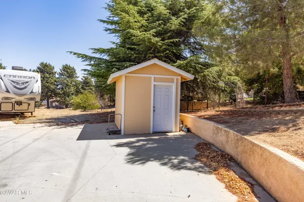 $774,900 | 40208 98th Street West, Leona Valley, CA 93551
