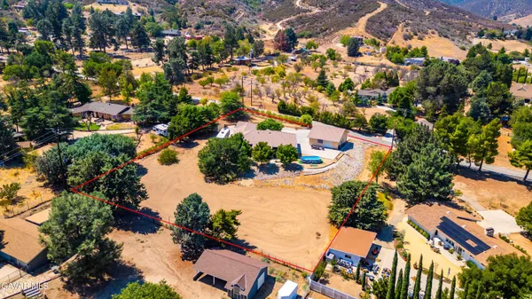$774,900 | 40208 98th Street West, Leona Valley, CA 93551