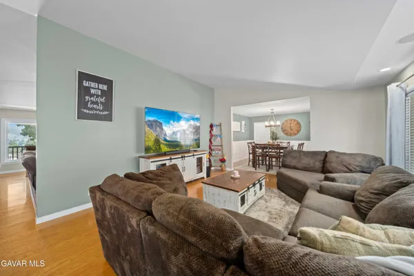 $774,900 | 40208 98th Street West, Leona Valley, CA 93551