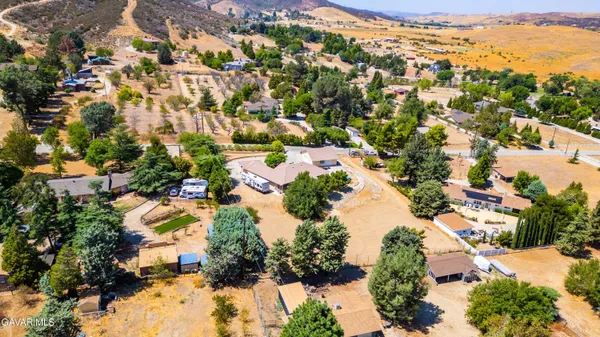 $774,900 | 40208 98th Street West, Leona Valley, CA 93551
