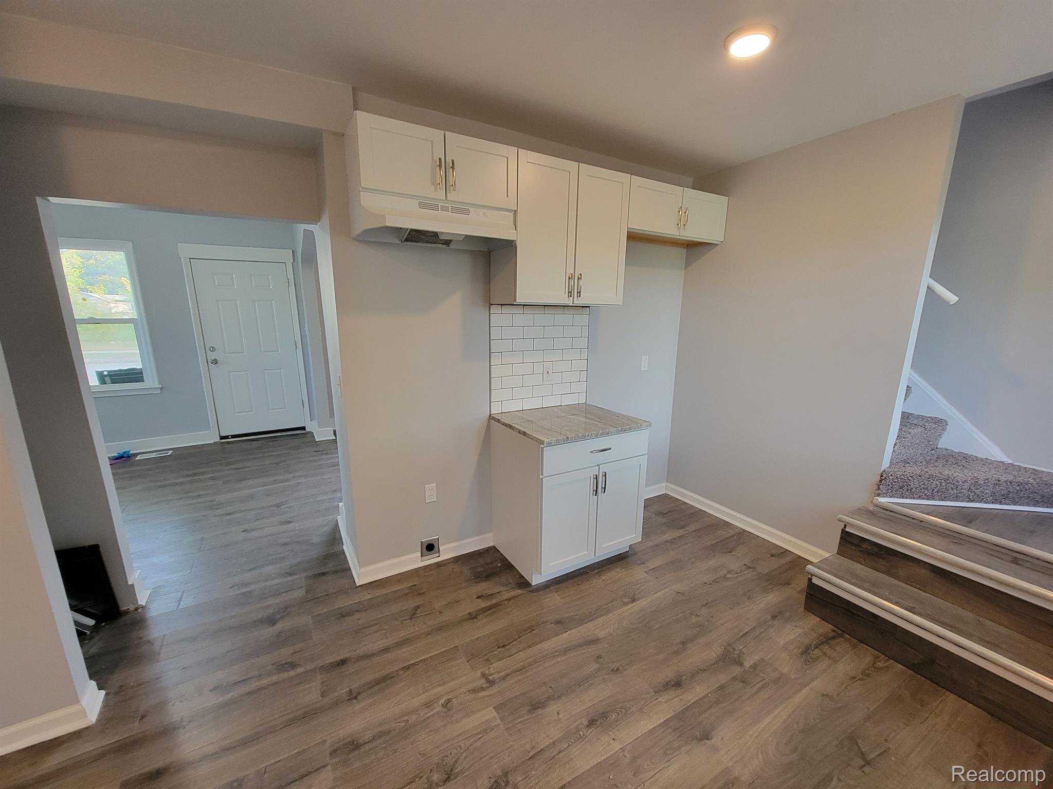 8250 Rivard Avenue Warren, MI 48089 - Photo 8 of 15 Gallery Image 8