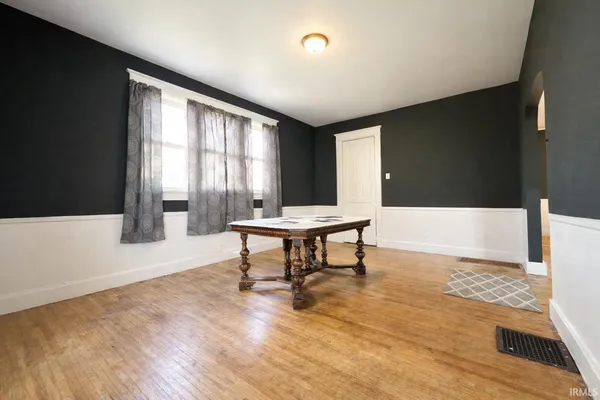 $192,500 | 301 South Clay Street, Frankfort, IN 46041