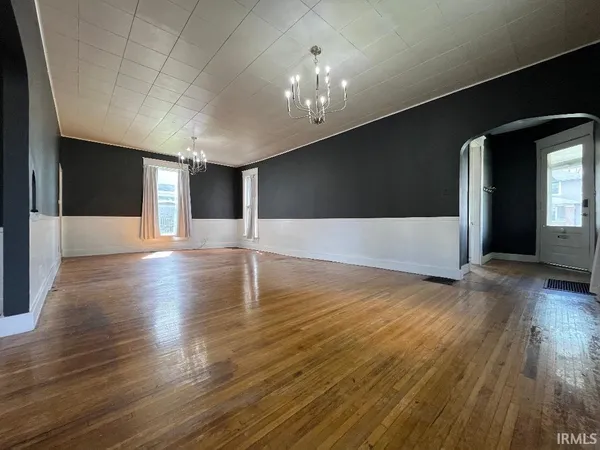 $192,500 | 301 South Clay Street, Frankfort, IN 46041