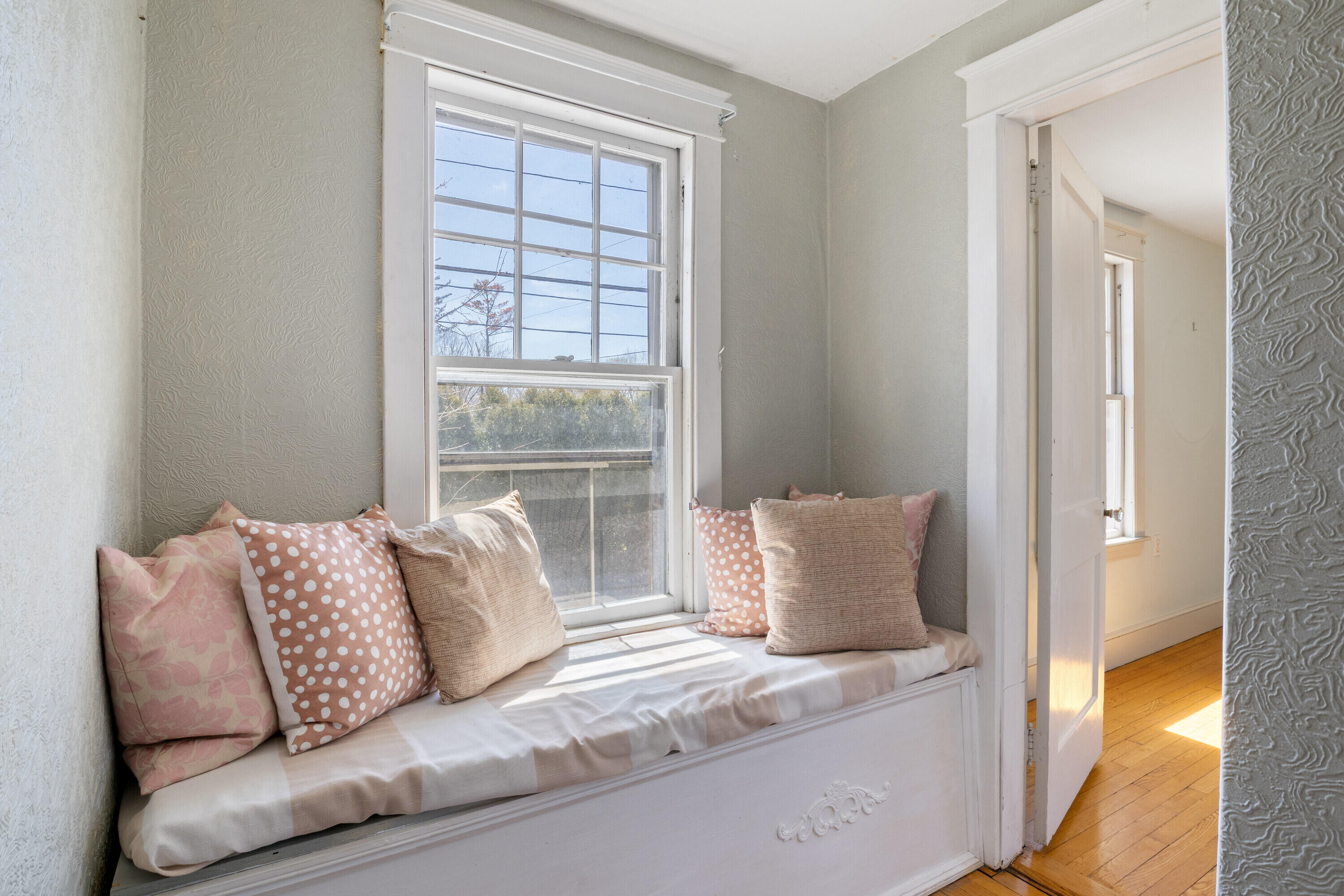 396 Ocean Avenue Portland, ME 04103 - Photo 18 of 30 33_396_Ocean_Ave_099