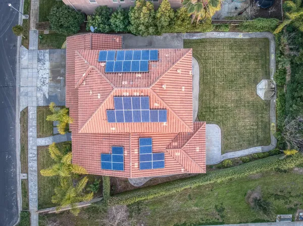 $789,800 | 3202 Everglade Avenue, Clovis, CA 93619