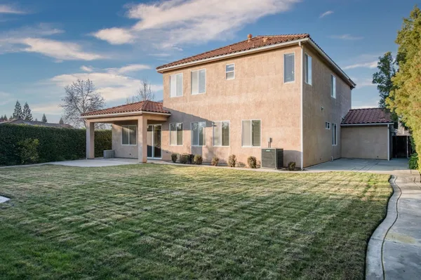 $789,800 | 3202 Everglade Avenue, Clovis, CA 93619