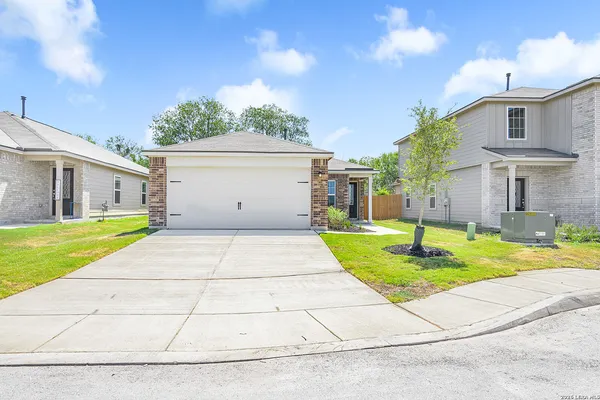 $229,900 | 15102 Telfaire Meadows, Von Ormy, TX 78073