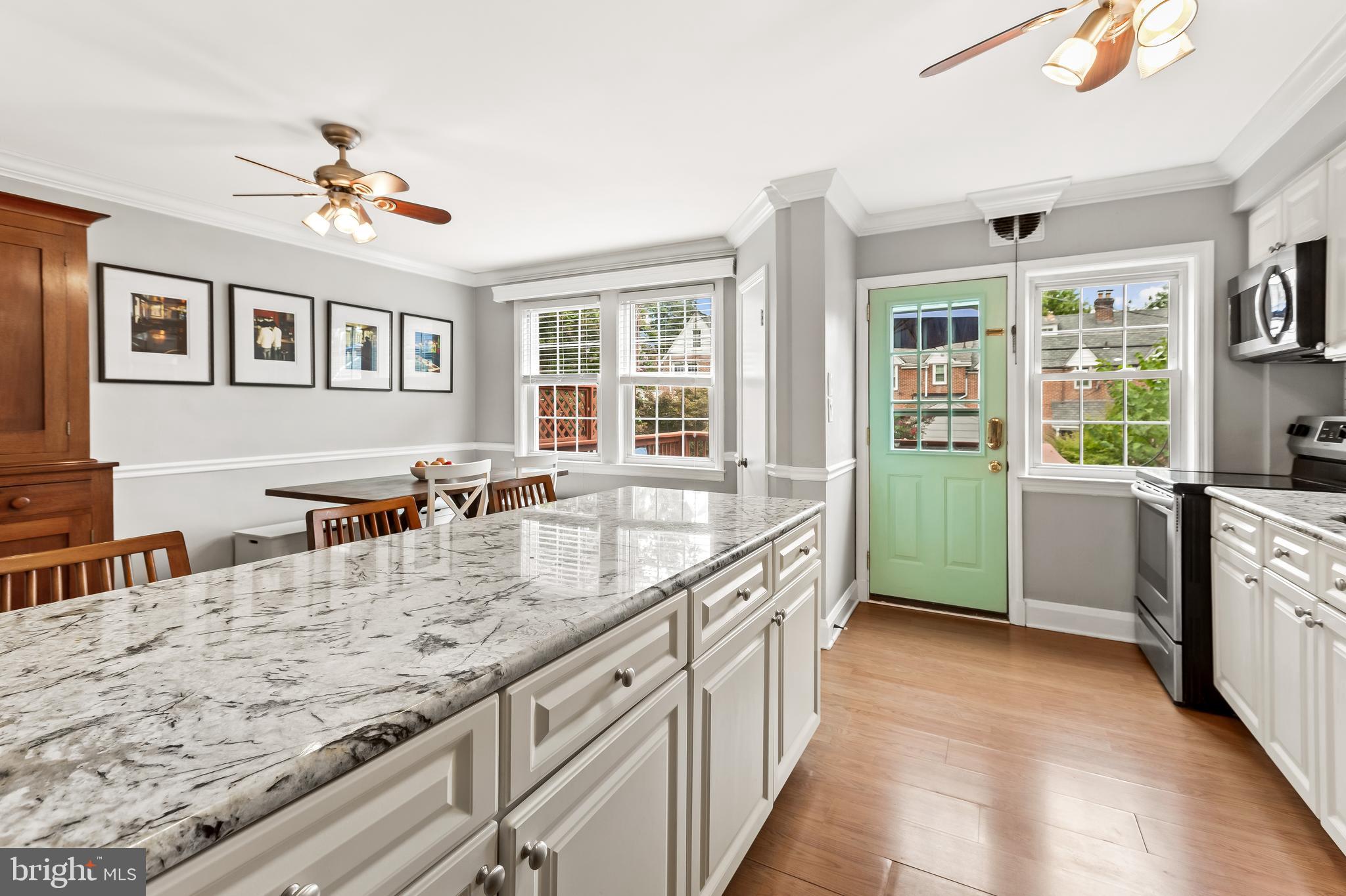 332 Overbrook Road Baltimore, MD 21212 - Photo 6 of 42 Open feel