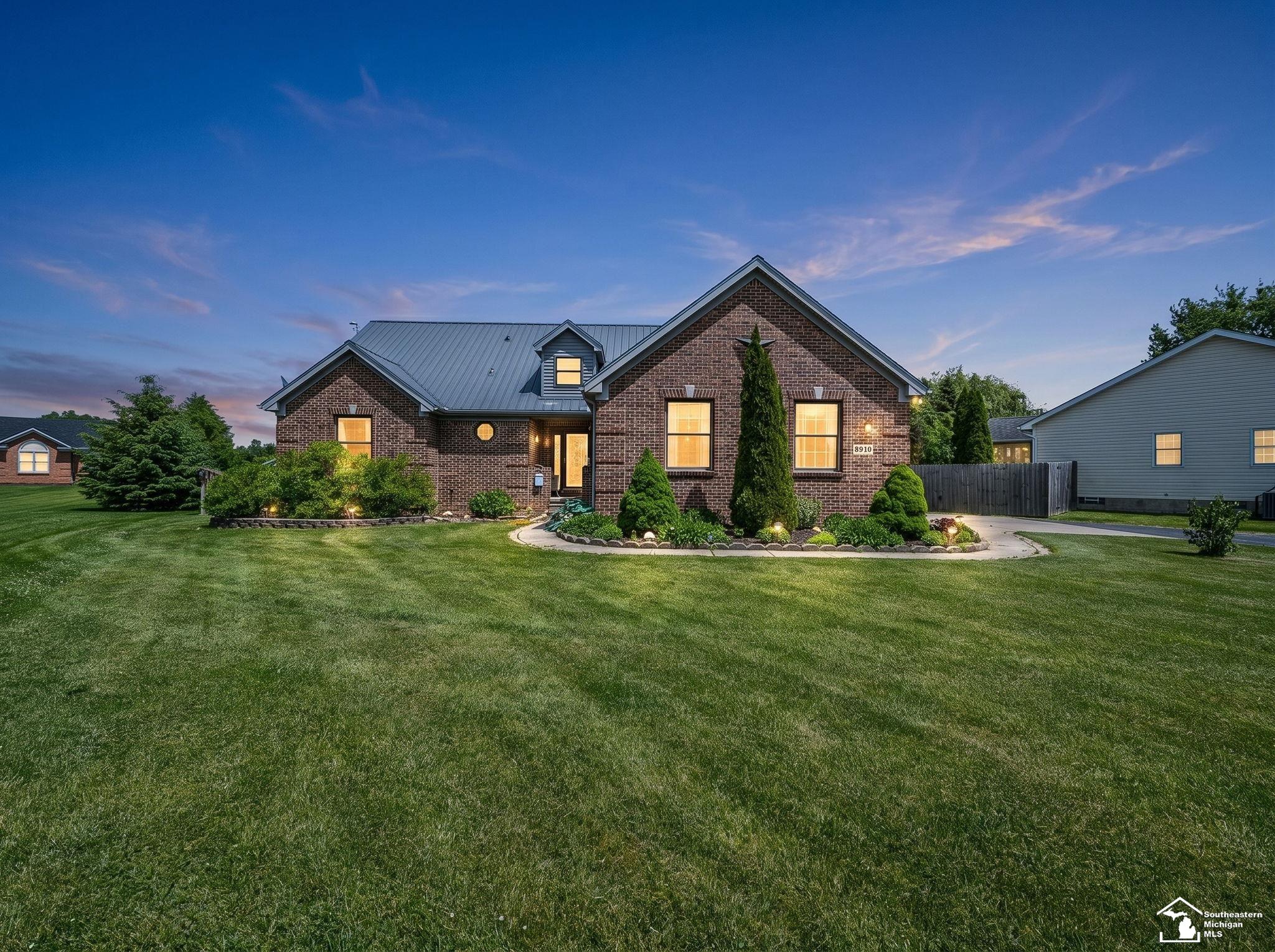 8910 Baldwin Road Monroe, MI 48162 - Photo 2 of 59