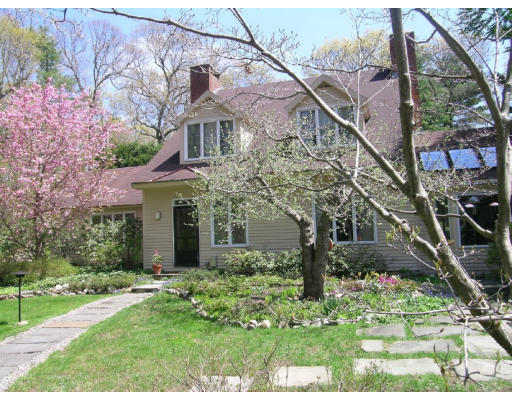 10 Meadowdam Road Lincoln, MA 01773 - Photo 1 of 9