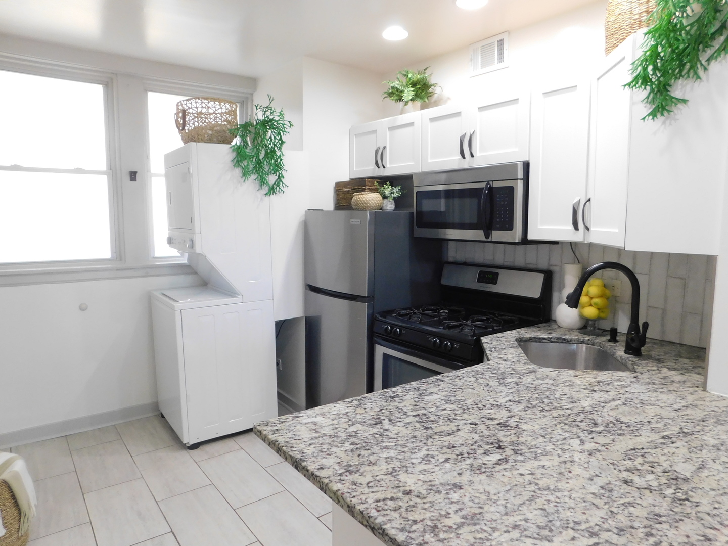 3024 North Pulaski Road, Unit 4C Chicago, IL 60641 - Photo 5 of 16