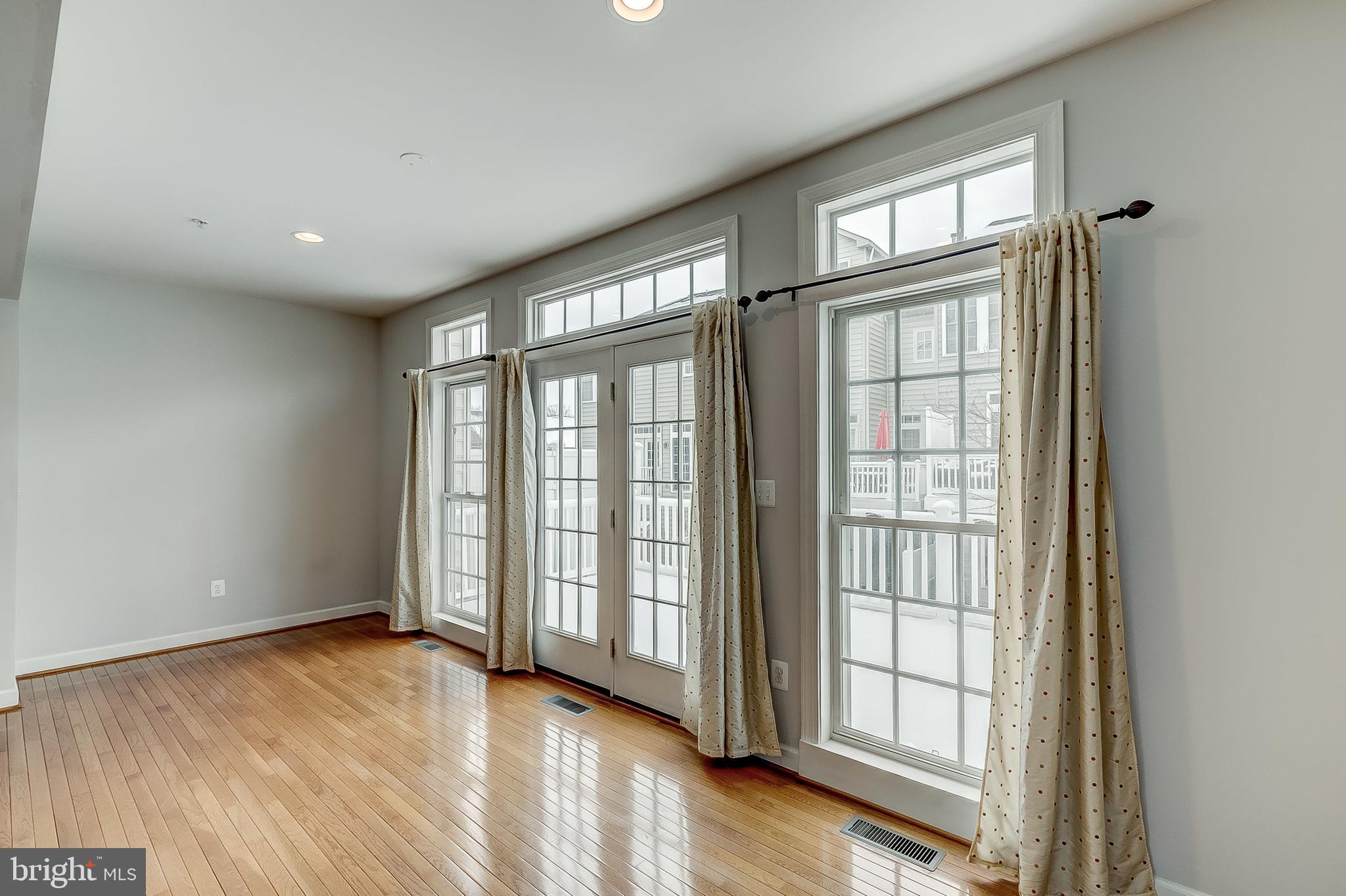 1514 Rutland Way Hanover, MD 21076 - Photo 18 of 39 Morning Room