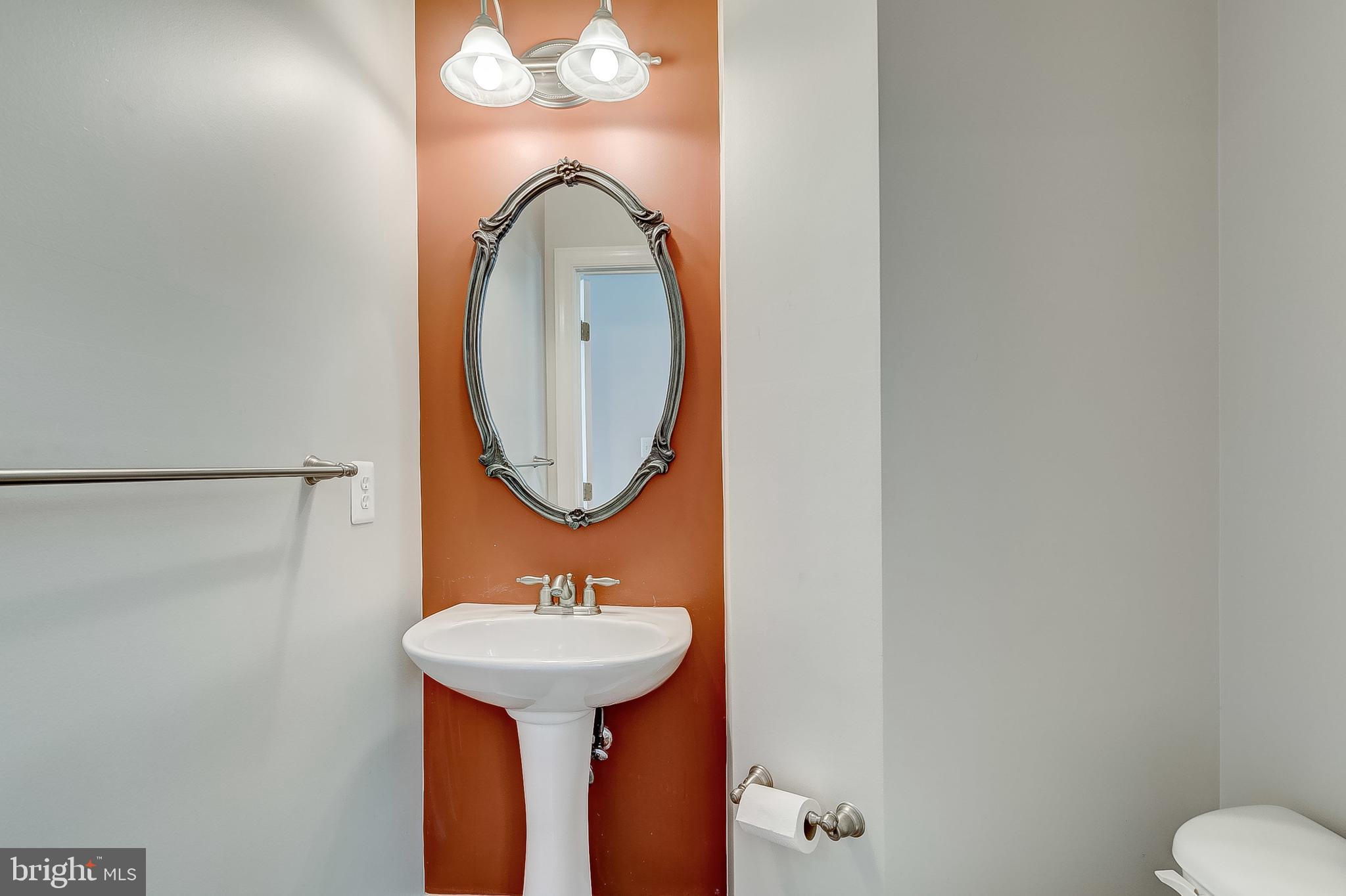 1514 Rutland Way Hanover, MD 21076 - Photo 20 of 39 Powder Room