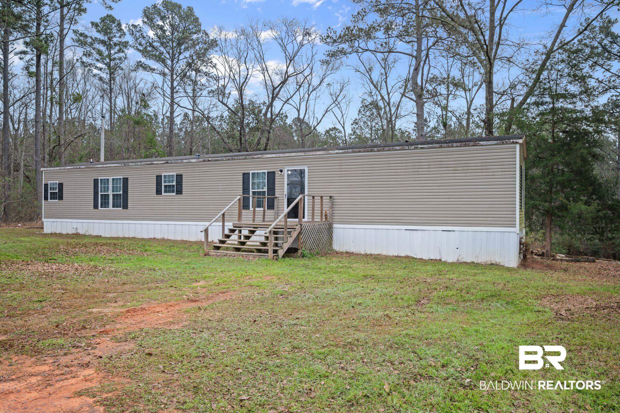 39908 T A Chastang Road Bay Minette, AL 36507 - Photo 3 of 20 Manufactured / mobile home with a front yard