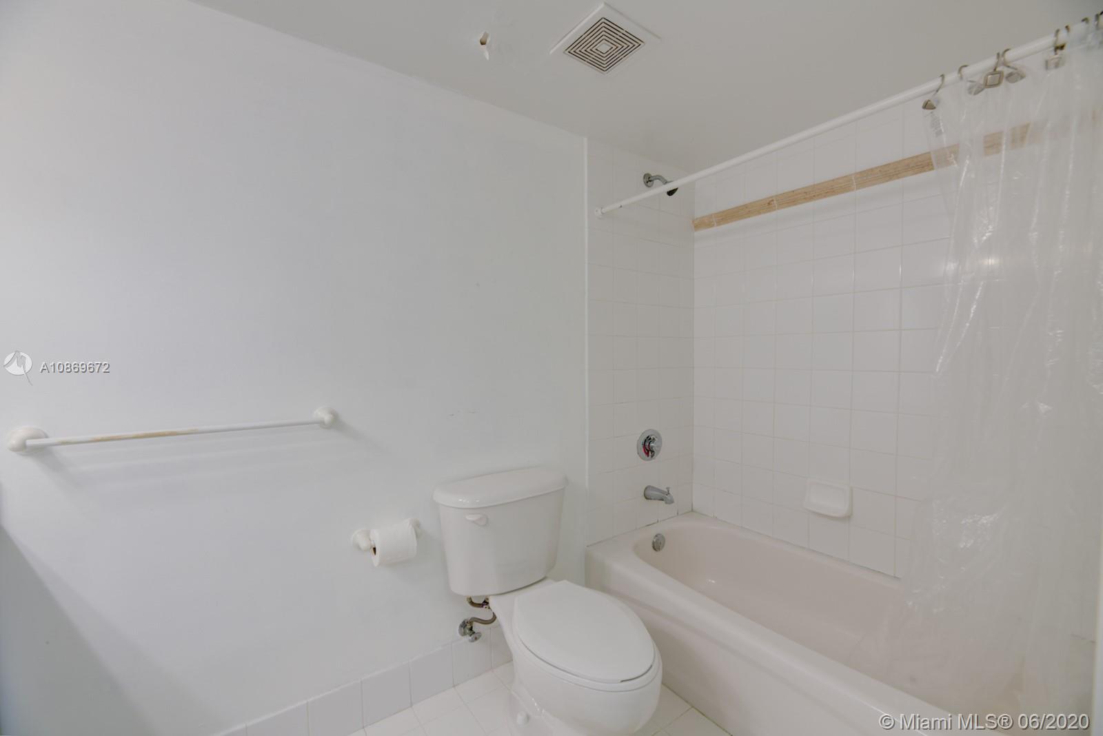 Brickell Miami, FL 33131 - Photo 16 of 23