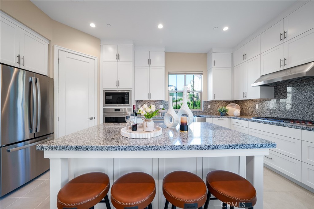 121 Tall Reed Irvine, CA 92618 - Photo 6 of 26