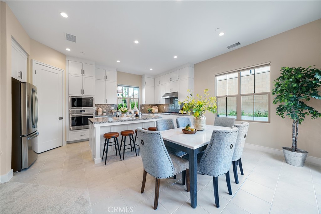 121 Tall Reed Irvine, CA 92618 - Photo 10 of 26