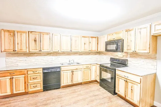 $2,550 | 4403 49th Street, Lubbock, TX 79414