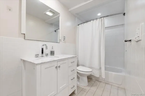 $1,699,000 | 421 Broadway, Lawrence, NY 11559