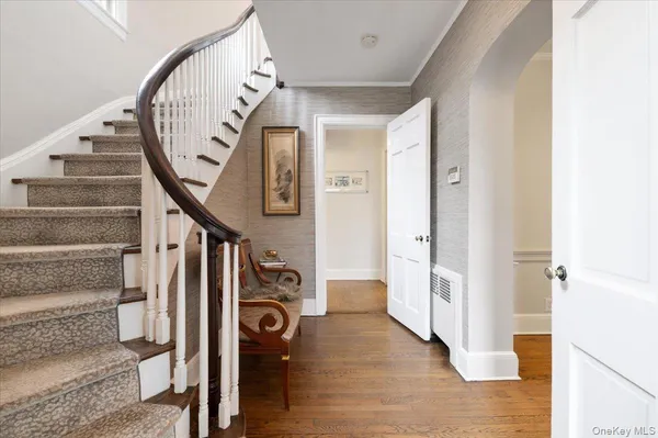 $1,699,000 | 421 Broadway, Lawrence, NY 11559