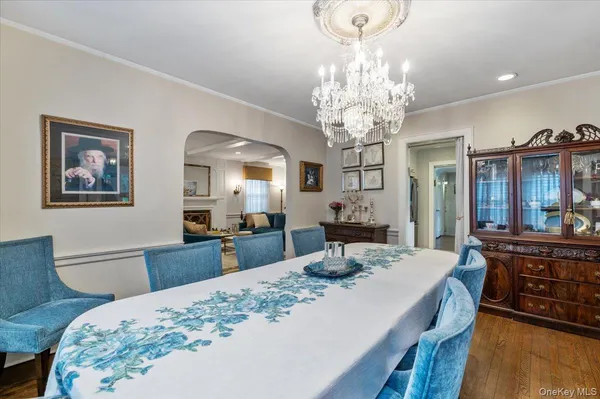 $1,699,000 | 421 Broadway, Lawrence, NY 11559