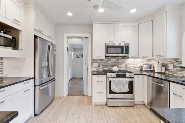 $1,699,000 | 421 Broadway, Lawrence, NY 11559