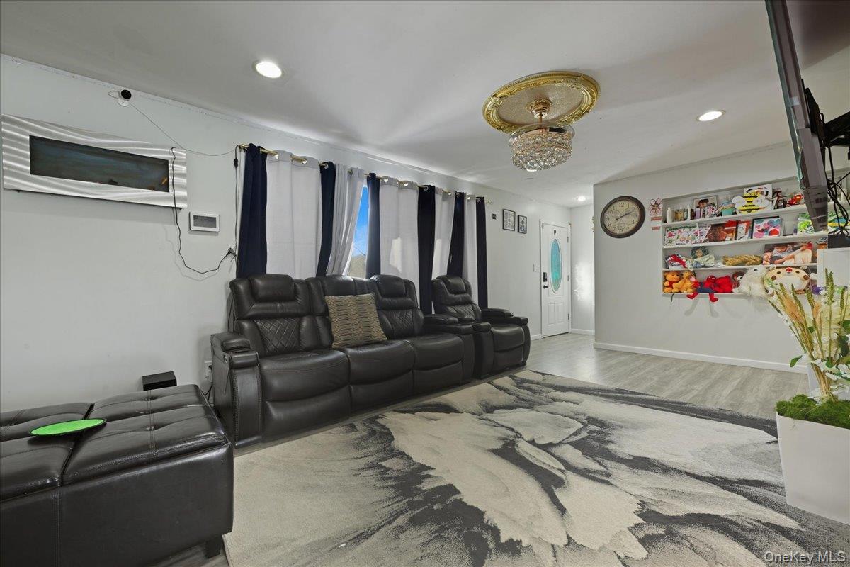 5 Plum Tree Lane Commack, NY 11725 - Photo 6 of 27