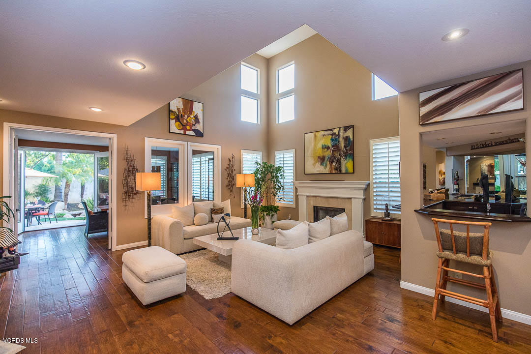 11720 Pinedale Road Moorpark, CA 93021 - Photo 6 of 70 11720 Pinedale-7