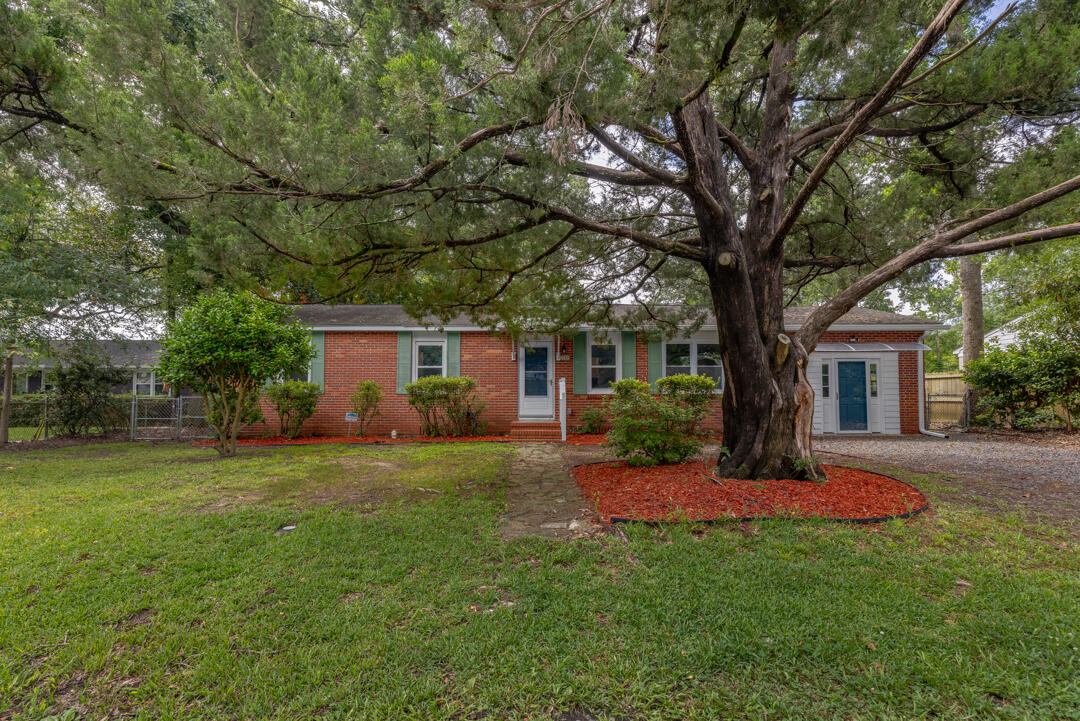 1763 Markham Road Charleston, SC 29414 - Photo 5 of 32 1763-Markham-Rd-2