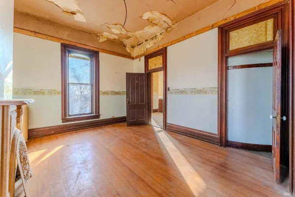 $185,000 | 218 East Main Street, Wabash, IN 46992