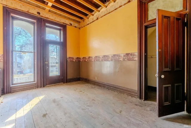 $185,000 | 218 East Main Street, Wabash, IN 46992