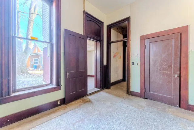 $185,000 | 218 East Main Street, Wabash, IN 46992