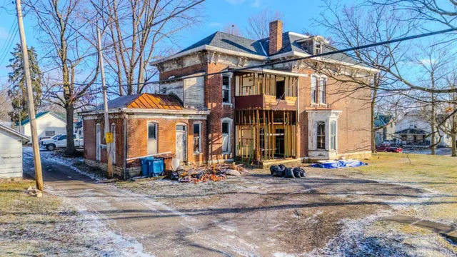 $185,000 | 218 East Main Street, Wabash, IN 46992