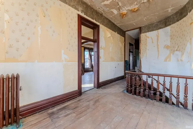 $185,000 | 218 East Main Street, Wabash, IN 46992