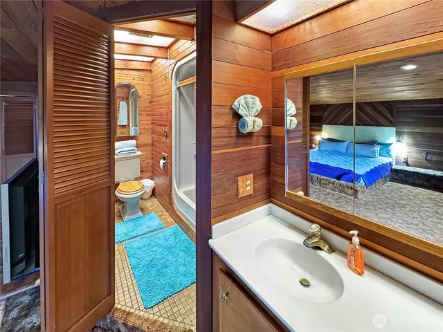 $550,000 | 115 1st Avenue, Randle, WA 98377