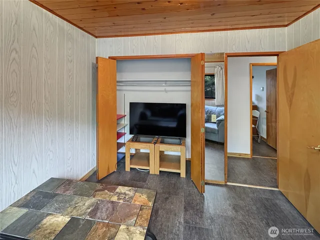 $550,000 | 115 1st Avenue, Randle, WA 98377