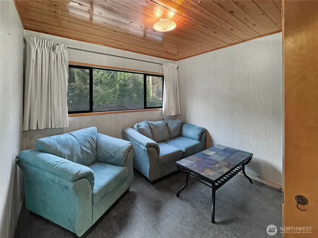 $550,000 | 115 1st Avenue, Randle, WA 98377