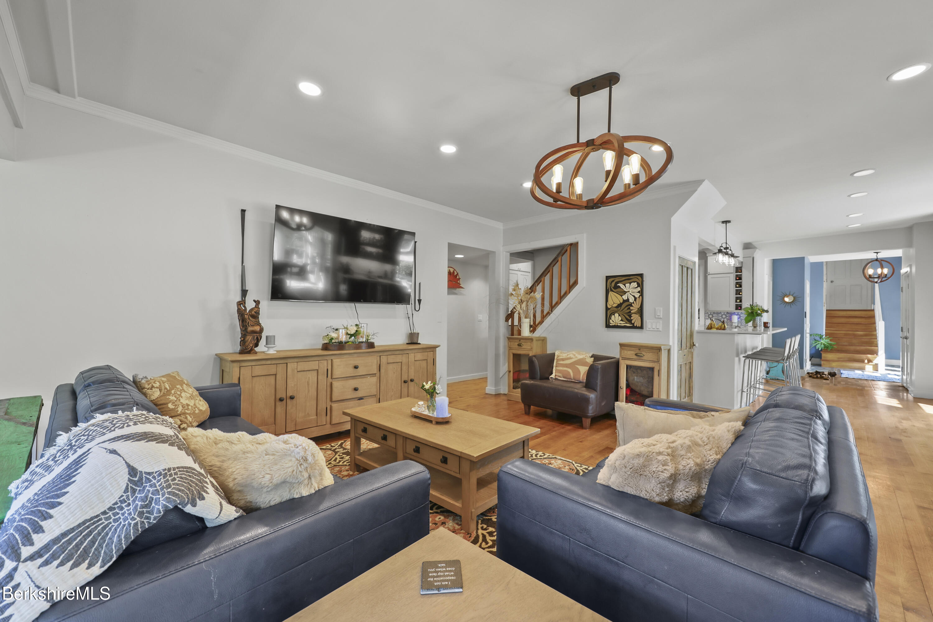 1020 Simonds Road Williamstown, MA 01267 - Photo 19 of 53 100 Living Room