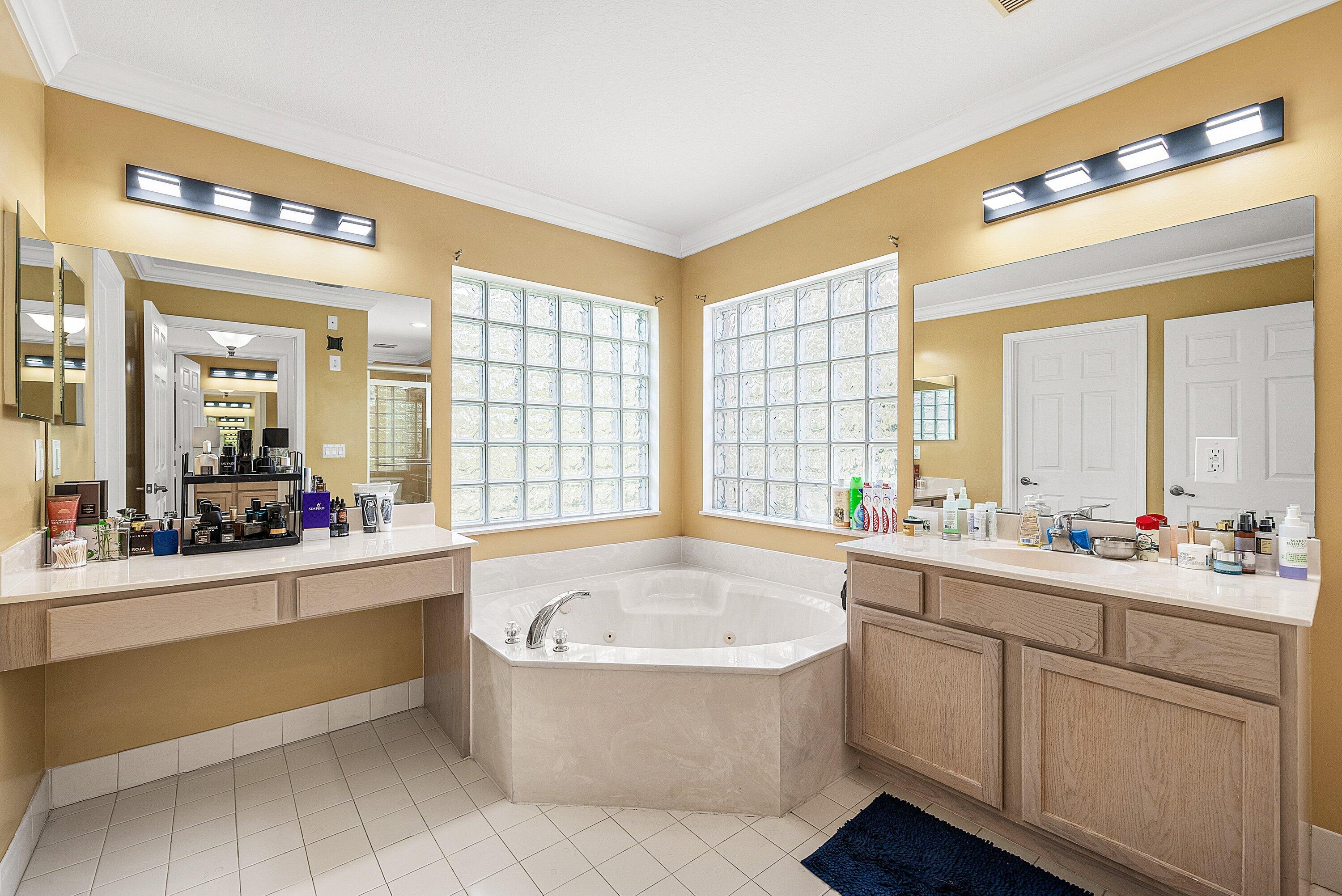 1509 Sage Wood Court Riviera Beach, FL 33404 - Photo 35 of 59 035-1509SageWoodCourt-RivieraBeach-FL-33