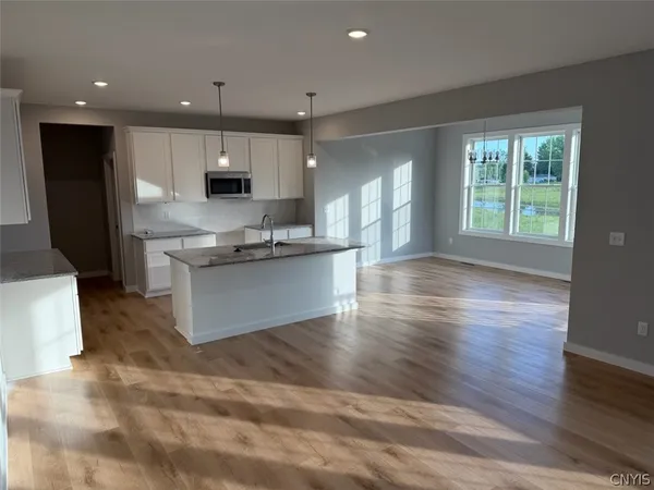 $538,900 | 2518 Mystical Way, Camillus, NY 13031