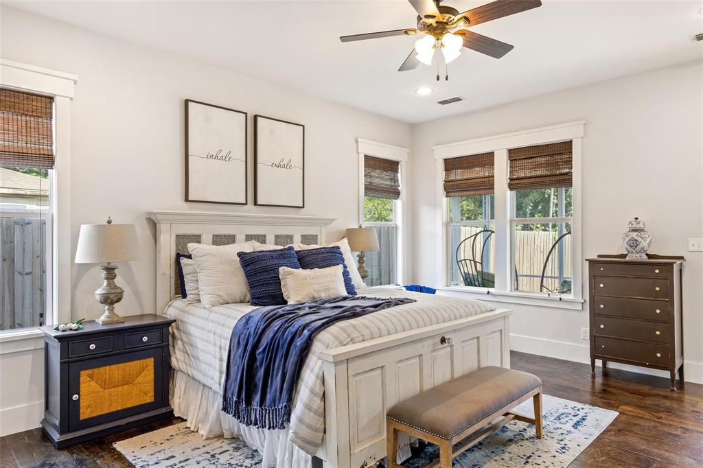 1109 East Oakdale Road Irving, TX 75060 - Photo 8 of 33