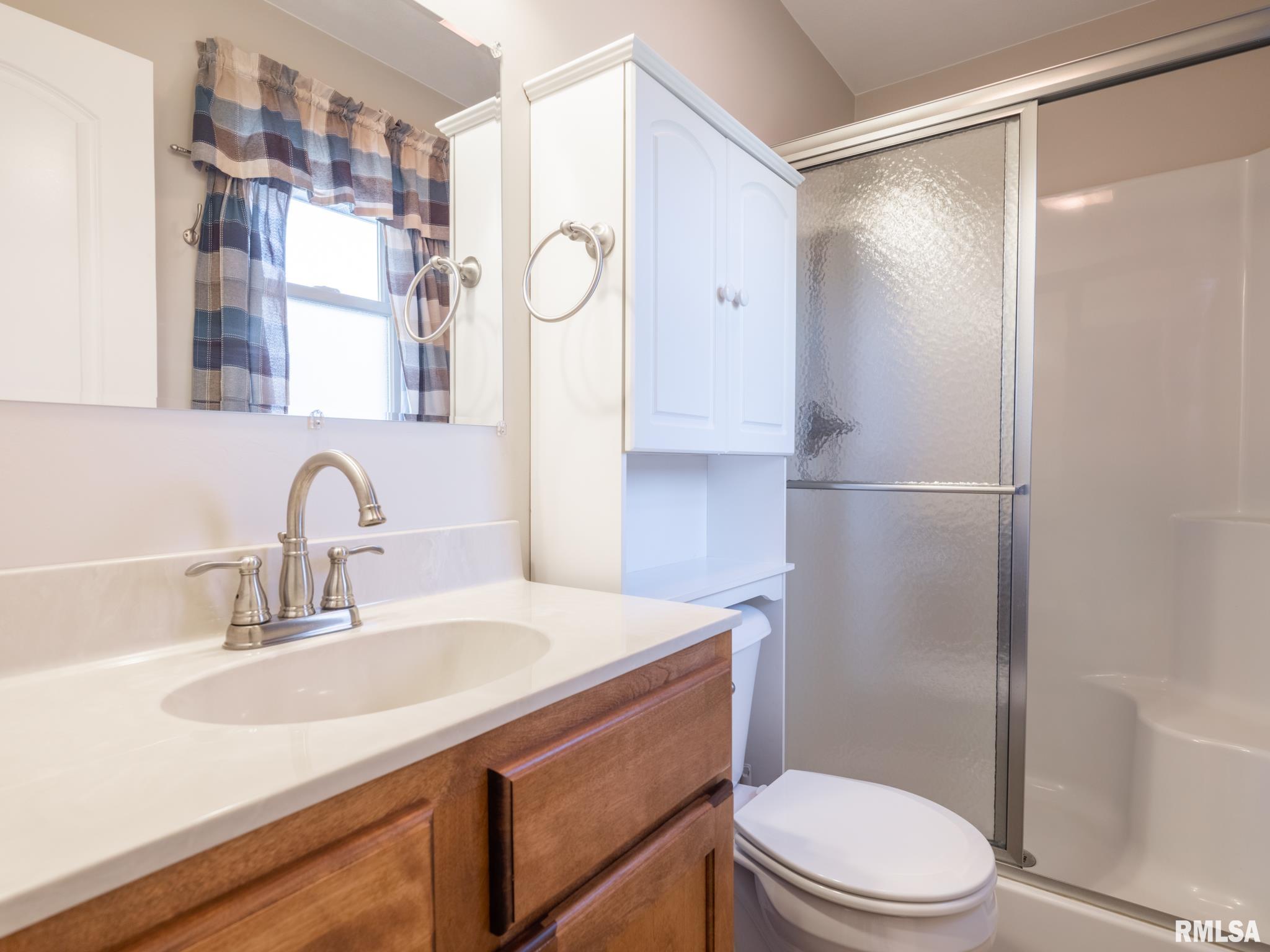 303 Locust Street Washington, IL 61571 - Photo 26 of 58 Gallery Image 26